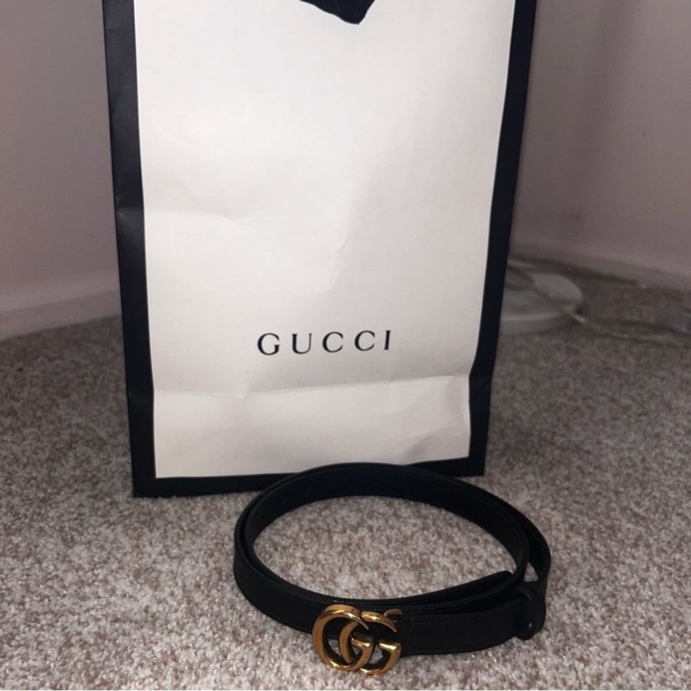 Gucci Black Leather Belt with Gold Accent